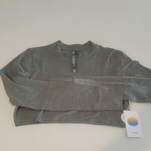 Vuori Dusty Pine Heather Cropped Long Sleeve